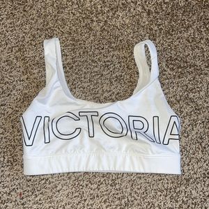Victoria sport sports bra